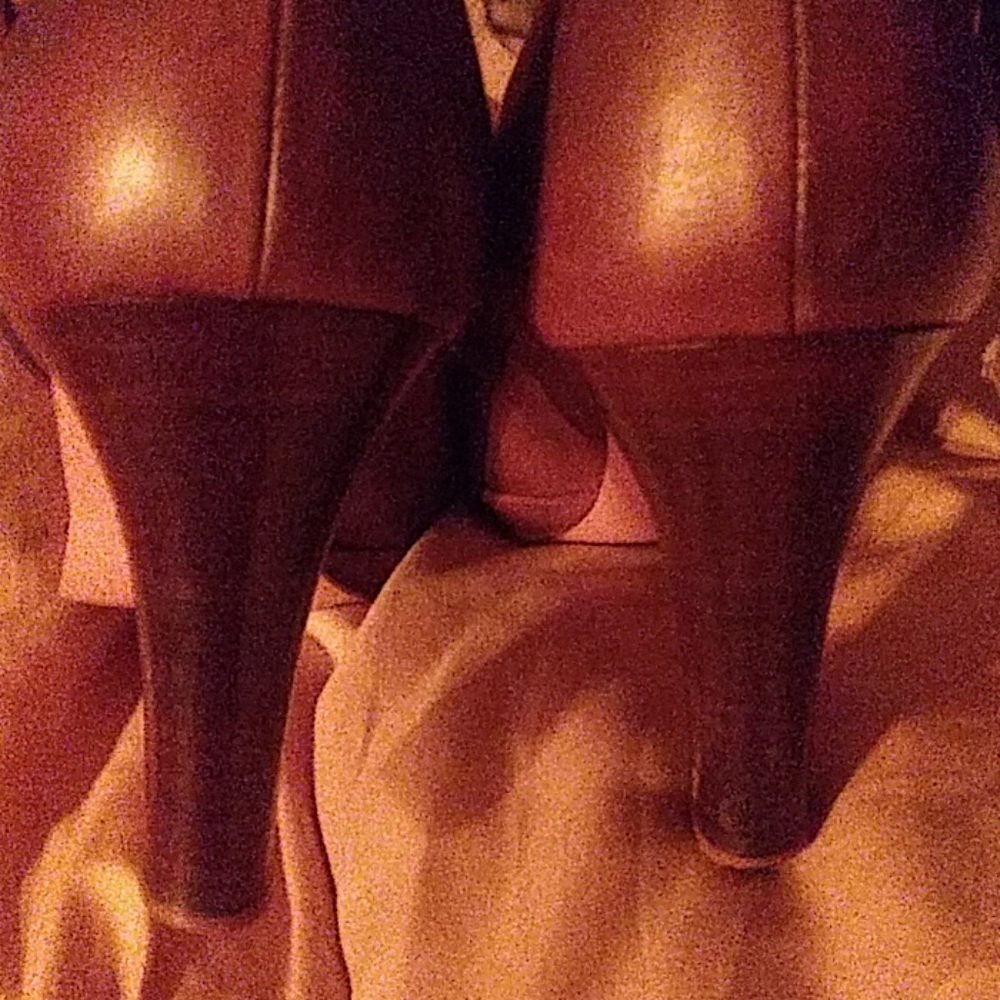 Boots - Picture 8 of 8